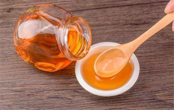 蜂蜜水的作用與功效 蜂蜜水的作用與功效